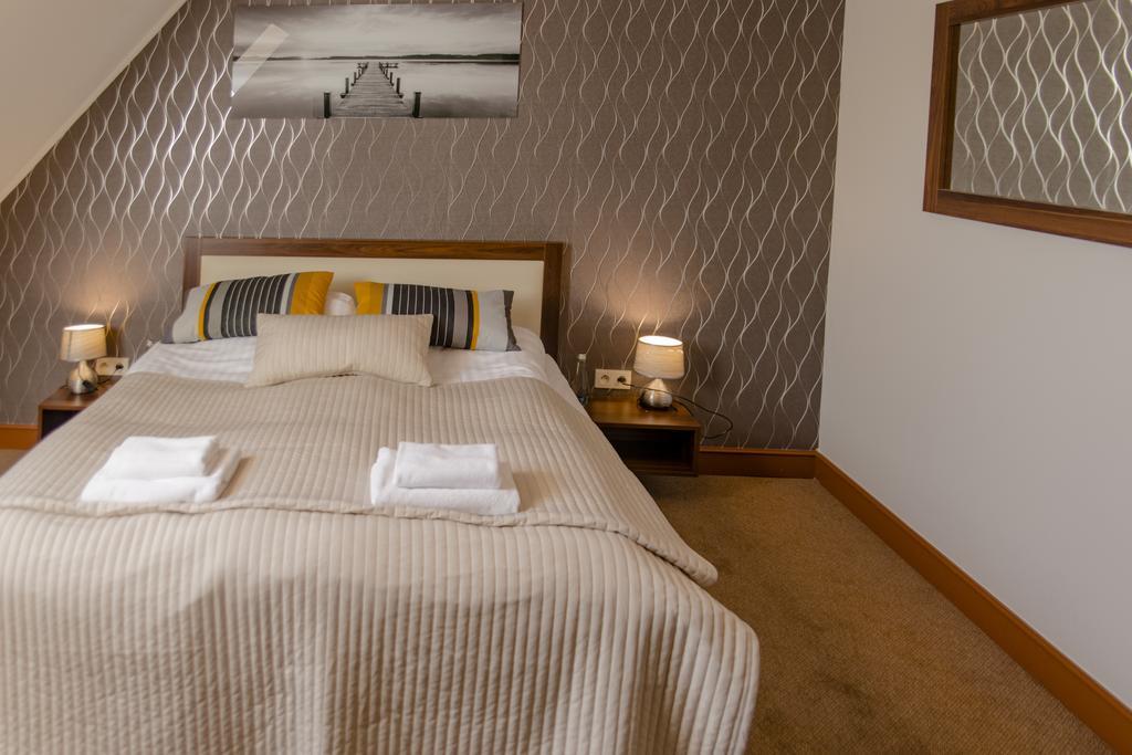 - Restauracja Platan Hotel 3*